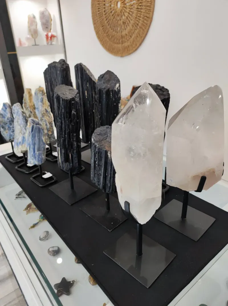Quartzo Cristal, Turmalina Negra, Cianite Azul