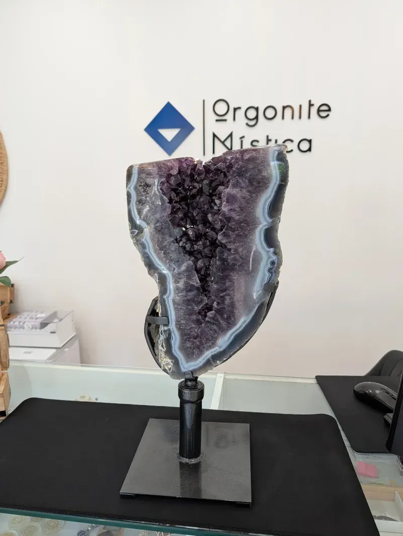 Ametista Brasil Com Ágata Em Suporte Metalico Cristal Mineral Loja
